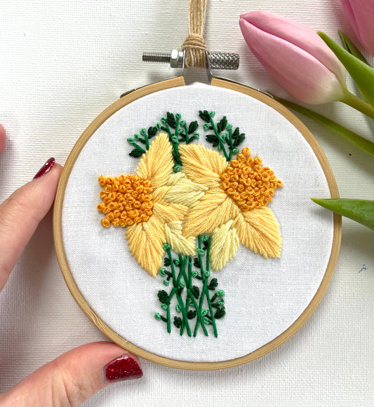 Daffodil cluster hoop - 10cm