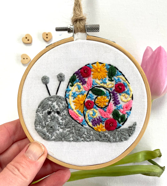 Snail floral rainbow hoop - 10cm