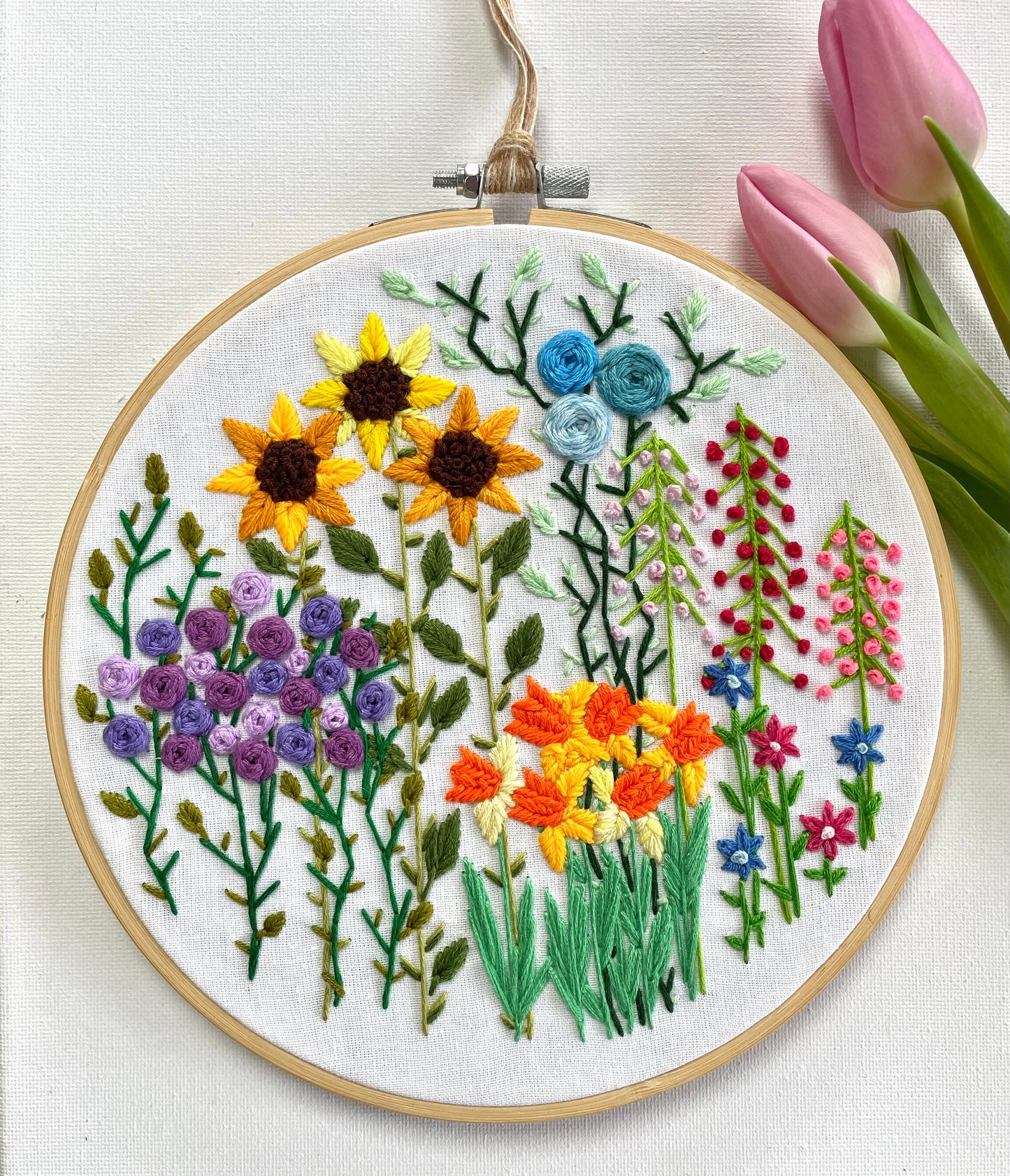 Flower ensemble hoop - 20cm