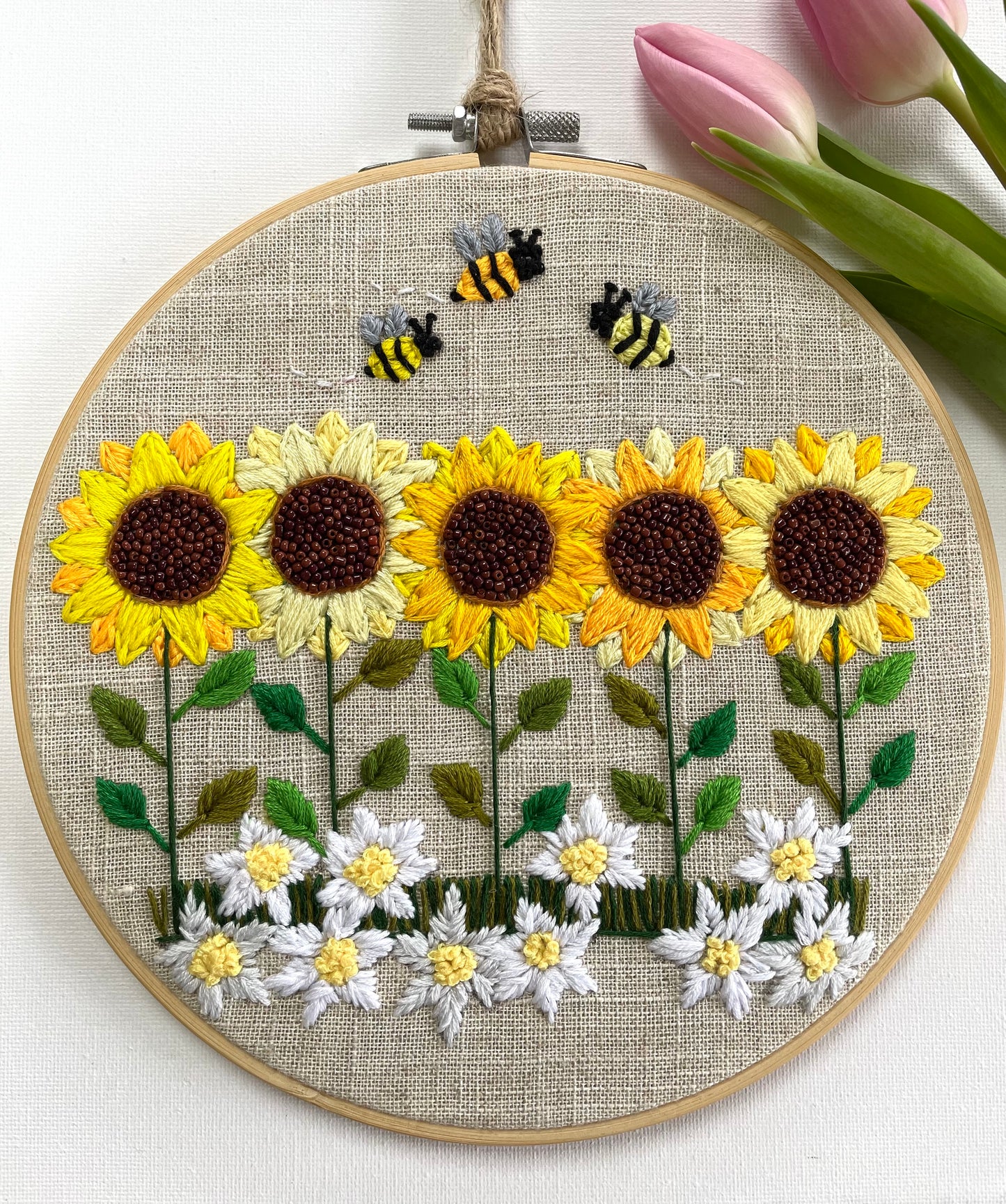 Sunflower & bee field hoop - 20cm