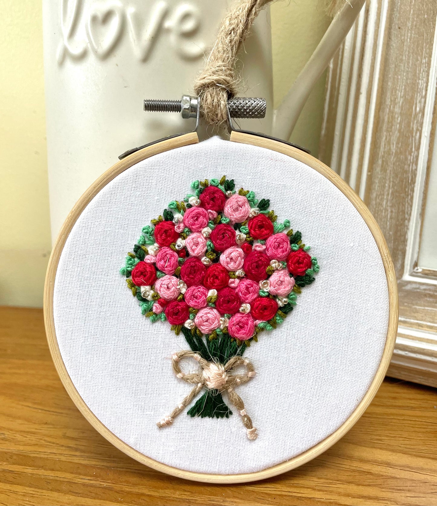 Rose bouquet hoop (red & pink) - 10cm