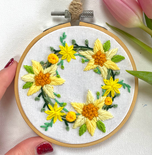 Daffodil garland hoop - 10cm