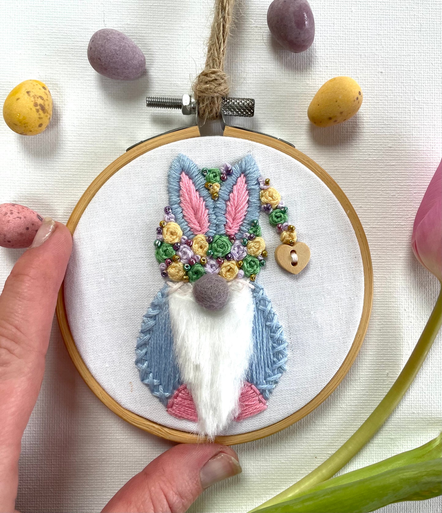 Easter gnome (blue) hoop - 10cm