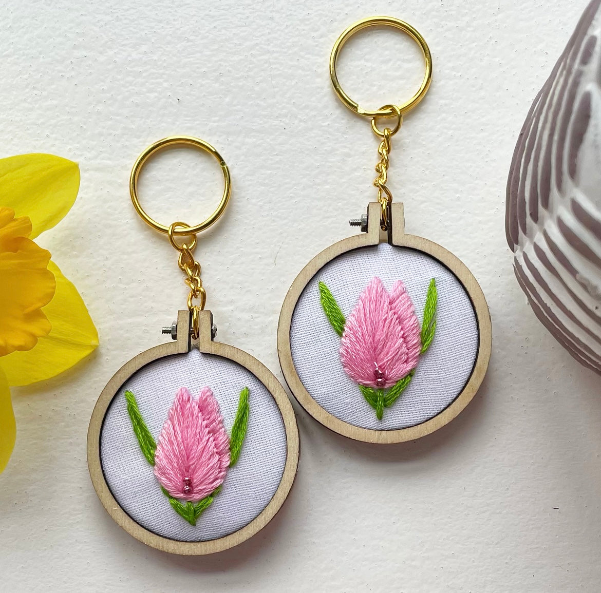 Tulip keyring (pink)