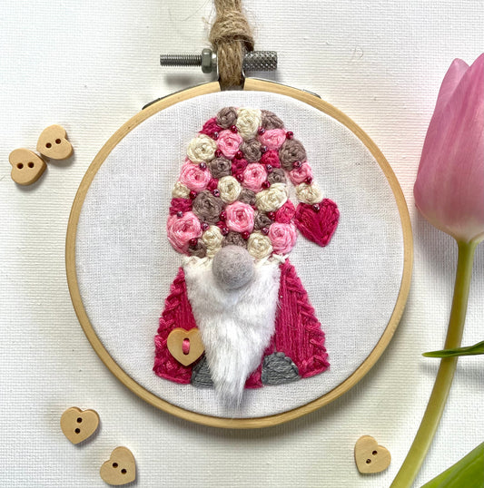 Valentines love gnome hoop (pink) - 10cm